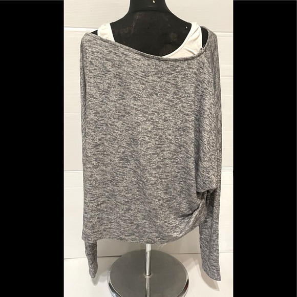 Cabana by Crown & Ivy Womens Heather Grey Top one Shoulder Dolman sleeve size XL - Picture 4 of 9